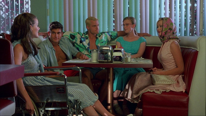 Psycho Beach Party still 6