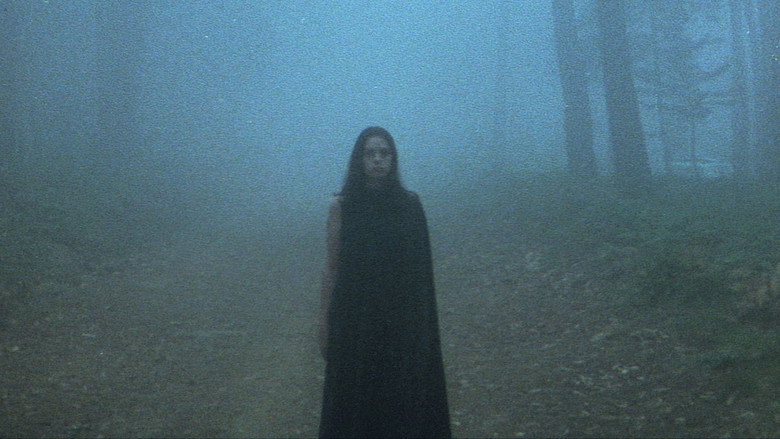 Female Vampire still 4