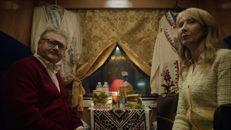 Train to Christmas still 3