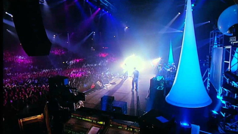 Muse: Hullabaloo - Live At Le Zenith - Paris still 1