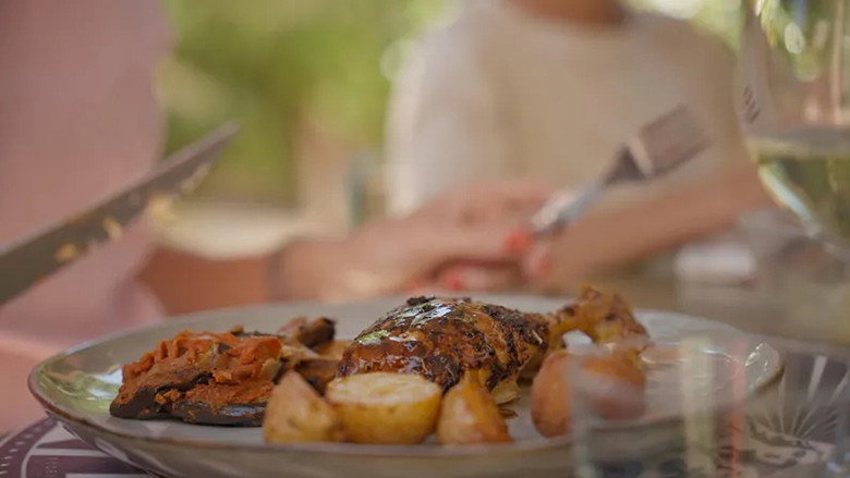 Poulet mania still 4